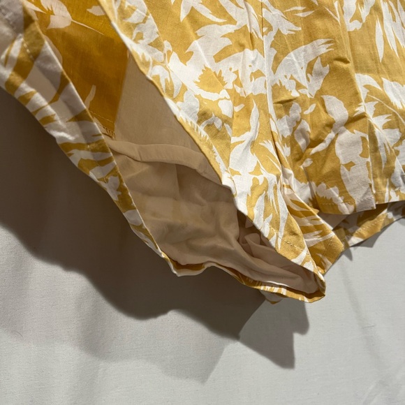 NWT Anthropologie Zulu & Zephyr Mustard and White Floral Romper Pockets - Picture 8 of 10